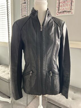 Jones New York Vintage Black Leather Zip-Front Women's Moto Jacket Size M